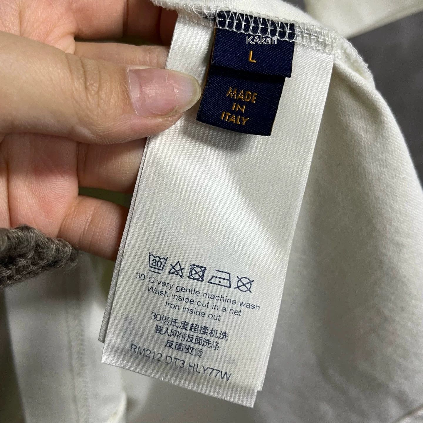 Louis Vuitton Louis Vuitton White Worker Print T-Shirt Size US L / EU 52-54 / 3 - 4 Thumbnail