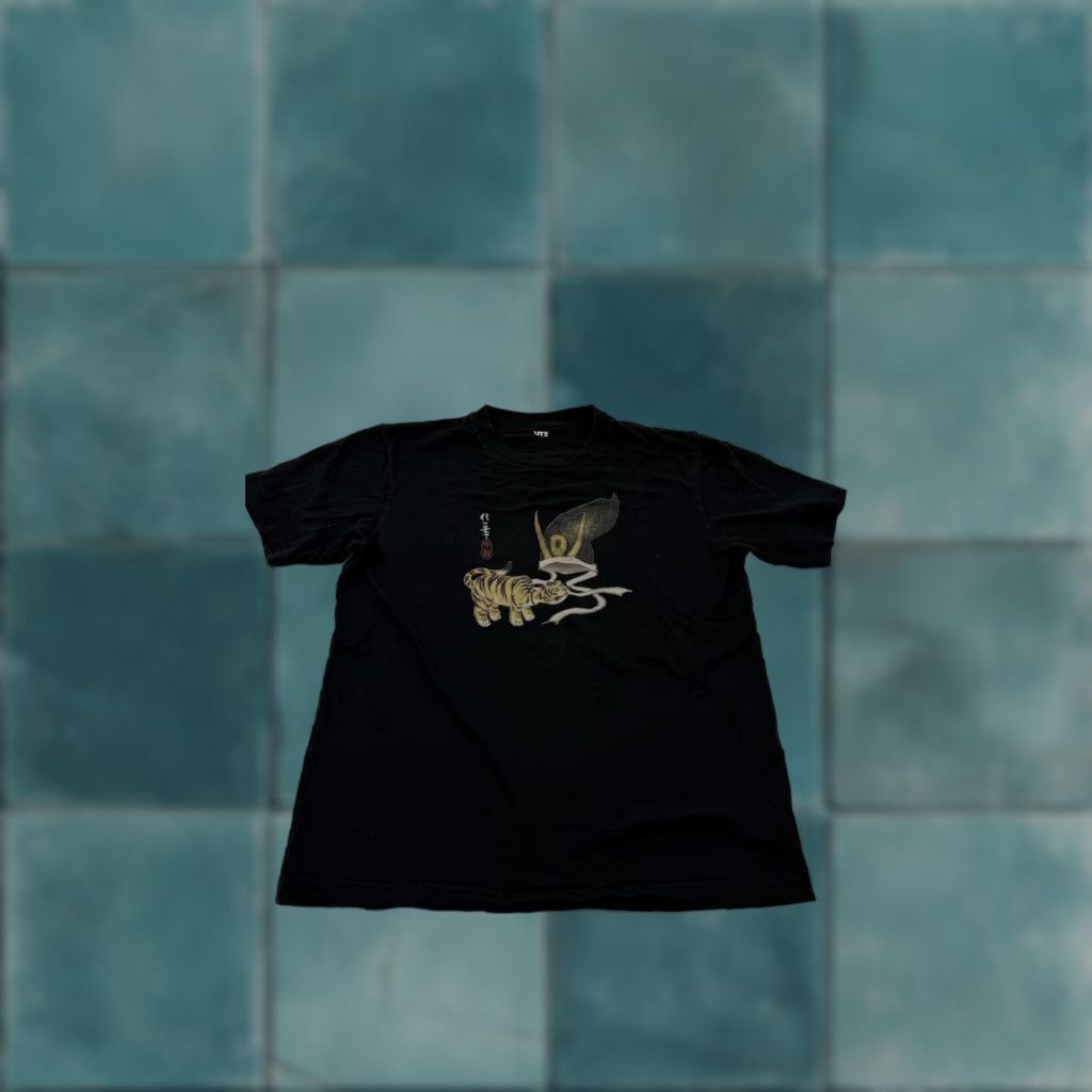 Uniqlo Uniqlo UT Shirt Mens M Black Tiger Samurai Japanese Art Graphic Print Tee Shirt Size US M / EU 48-50 / 2 - 1 Thumbnail