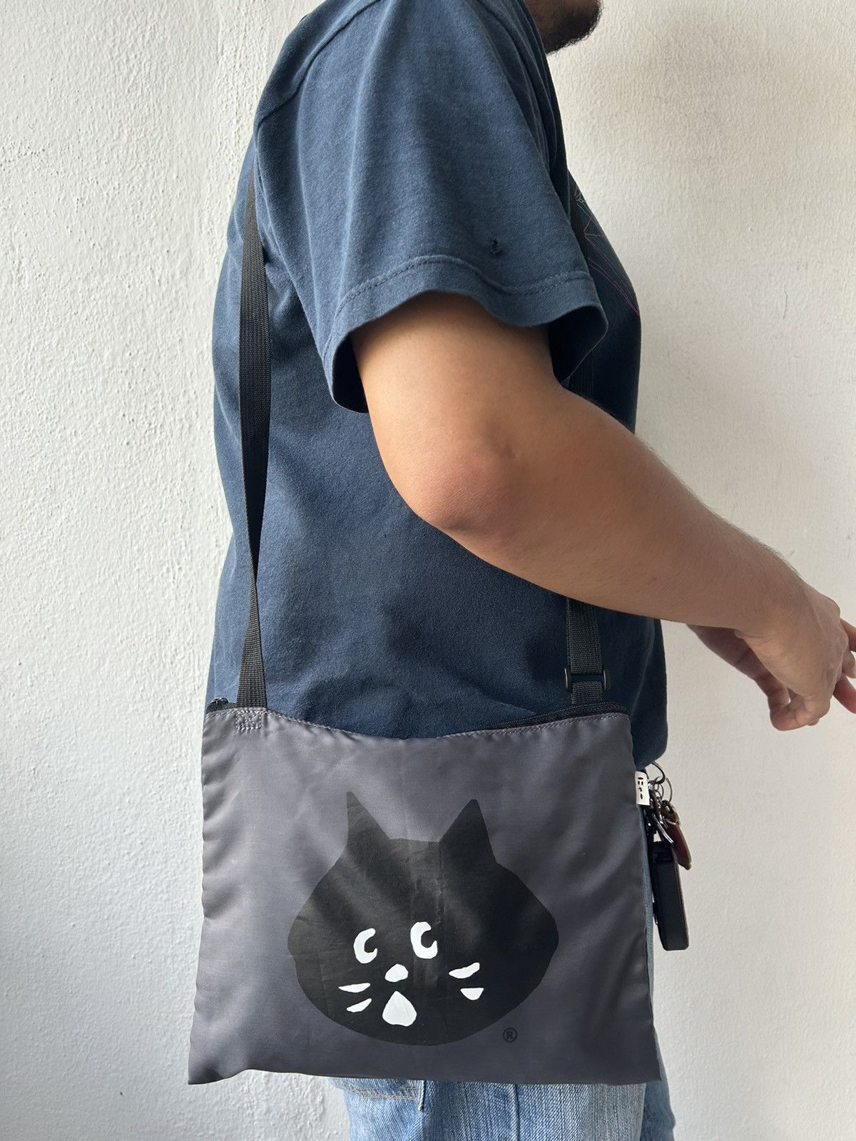 Ne-Net Ne Net Iconic Cat Sling Bag 🐱 Size ONE SIZE - 3 Thumbnail