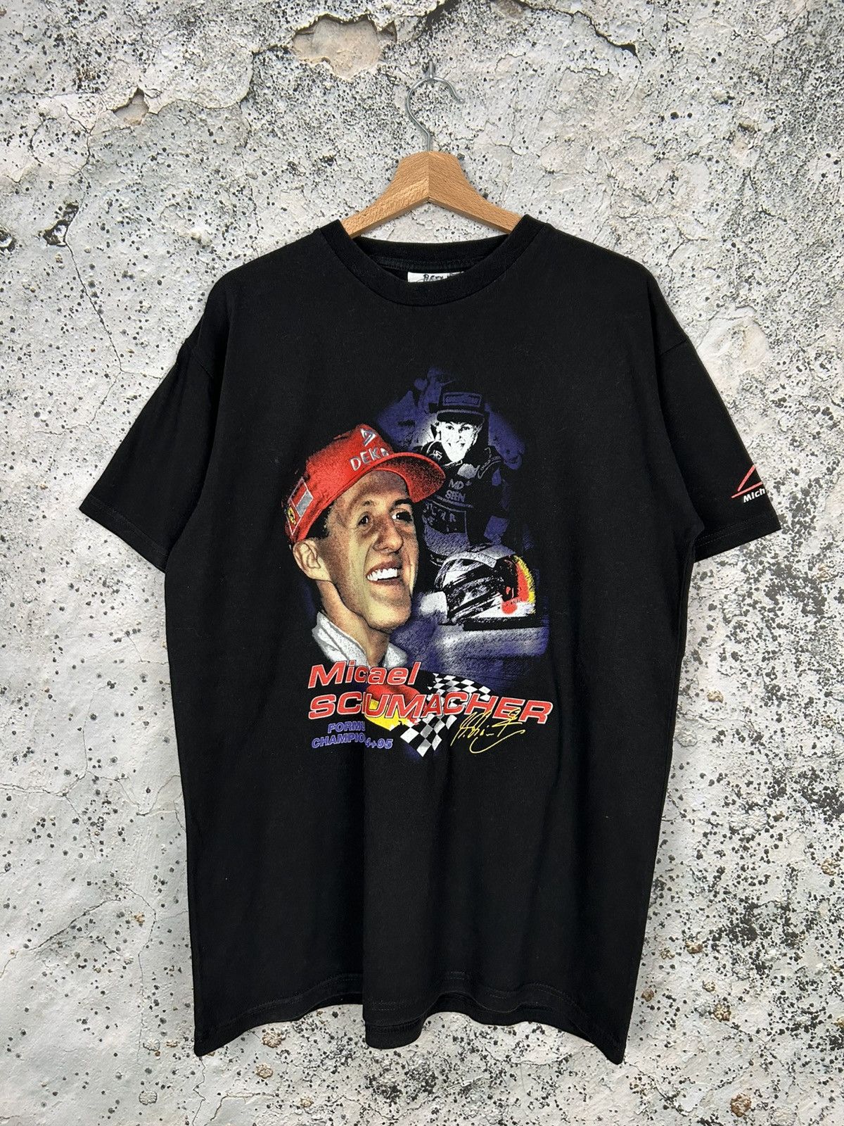 Formula 1 Vintage Michael Schumacher Formula 1 Racing Ferrari 90s Tee Size US XL / EU 56 / 4 - 1 Thumbnail
