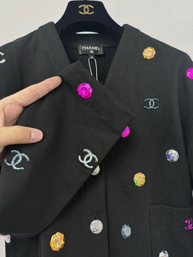 Chanel Chanel 21K colorful gemstone coat Size S / US 4 / IT 40 - 3 Thumbnail