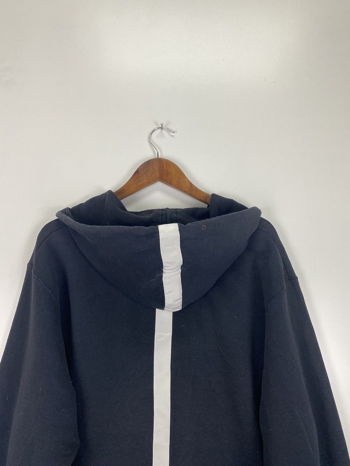 Champion × elvira.in.net Elvira Champion hoodies Size US L / EU 52-54 / 3 - 14 Thumbnail