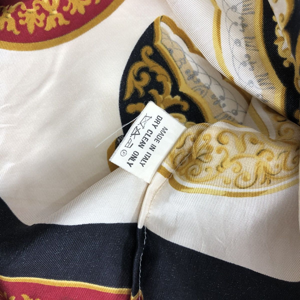 Burberry × Vintage Rare🔥 Vintage Burberrys Silk Holi Grail Shirt Like a Vercase Size US S / EU 44-46 / 1 - 6 Thumbnail