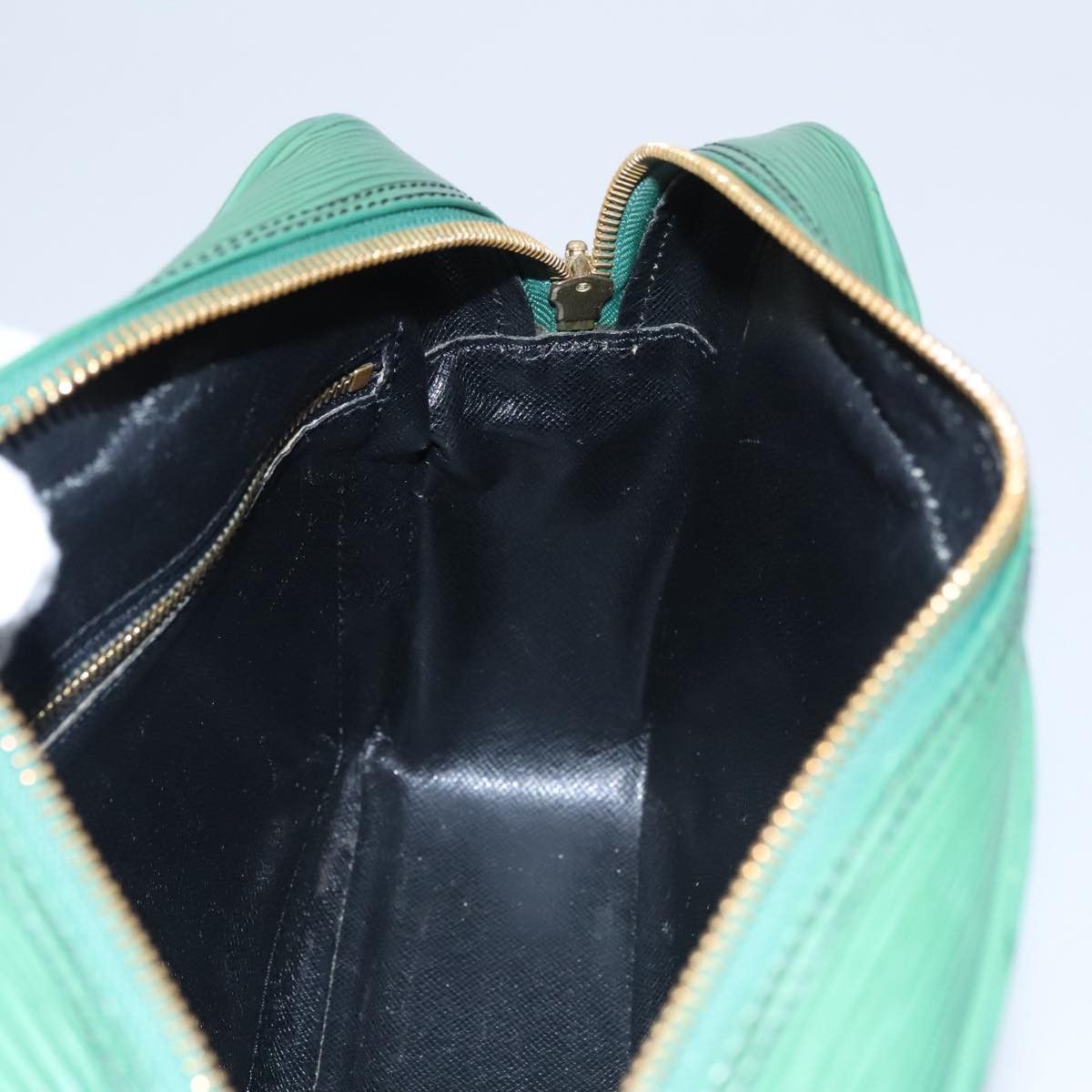 Louis Vuitton LOUIS VUITTON Epi Trocadero 27 Shoulder Bag Green M52314 Size ONE SIZE - 14 Thumbnail