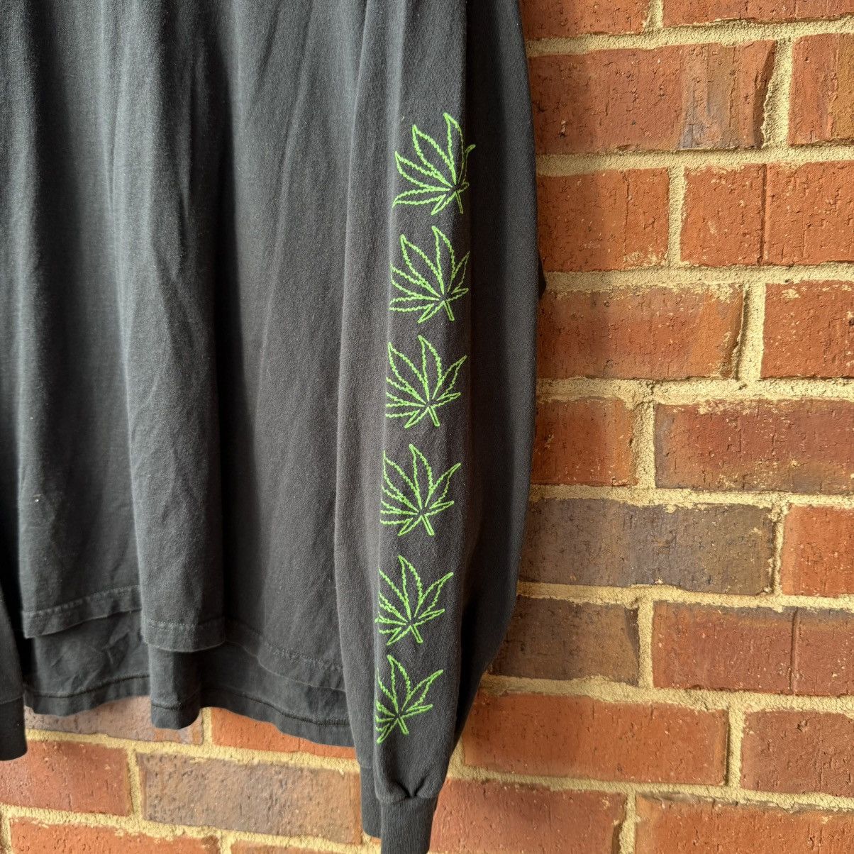 Vintage Snoop Dogg Puff Puff Pass Tour 2001 Long Sleeve Weed - www 
