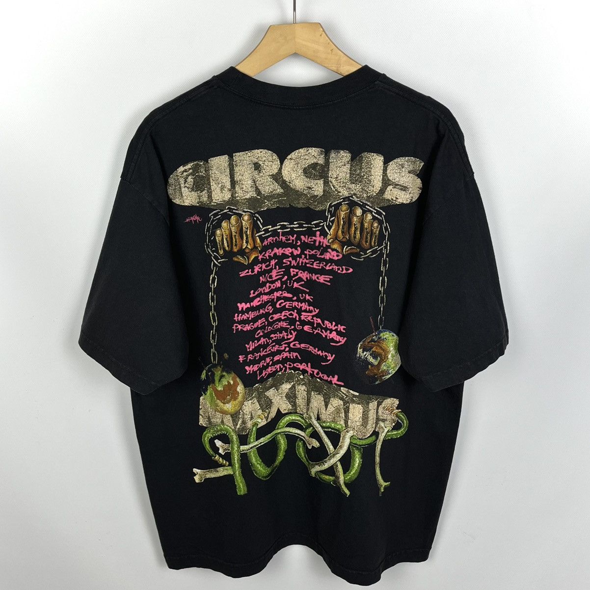 Travis Scott Travis Scott Utopia Circus Maximus Tour T Shirt 2024 Size US XL / EU 56 / 4 - 13 Thumbnail