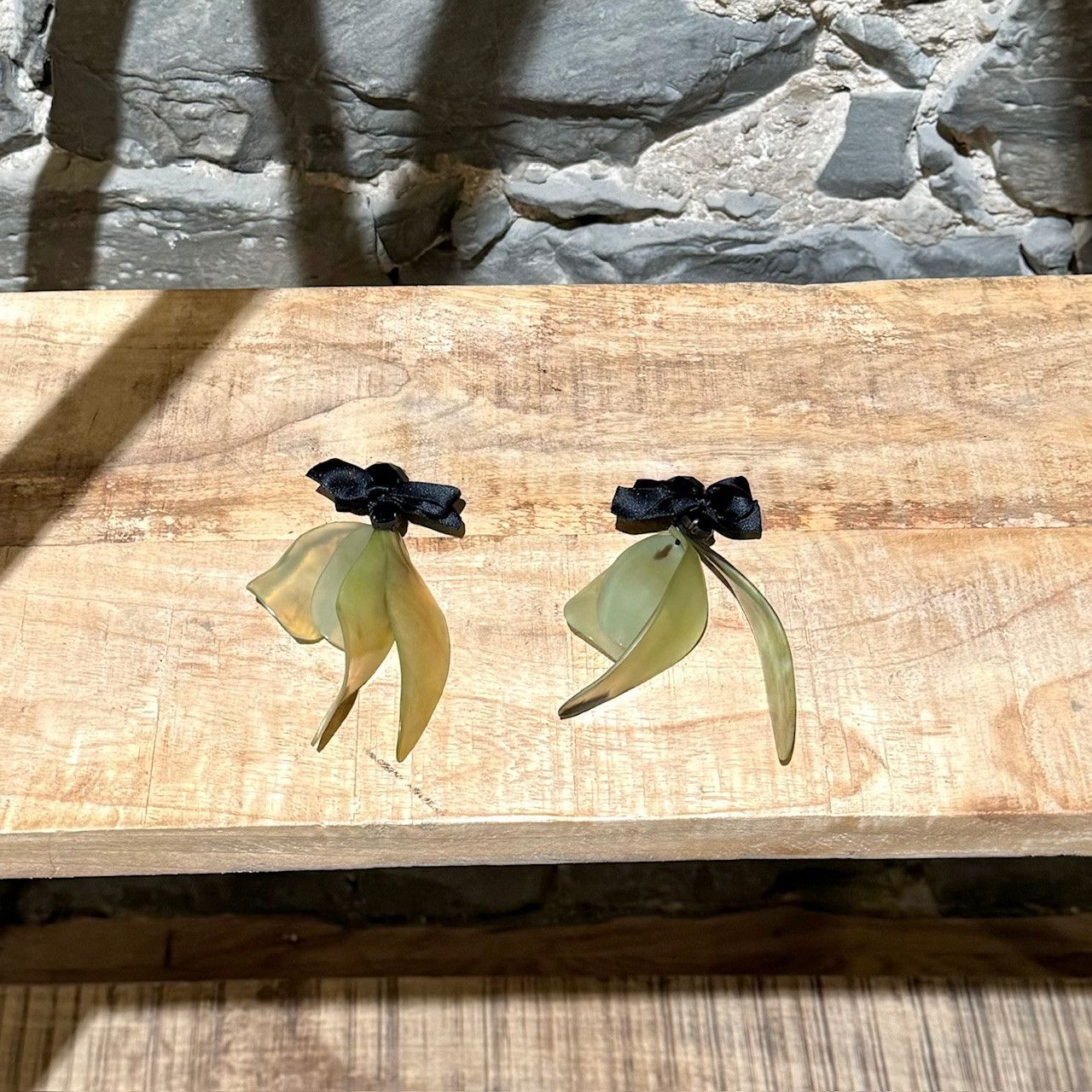 Marni Marni Green Ribbon Clip-on Statement Earrings Size ONE SIZE - 1 Thumbnail