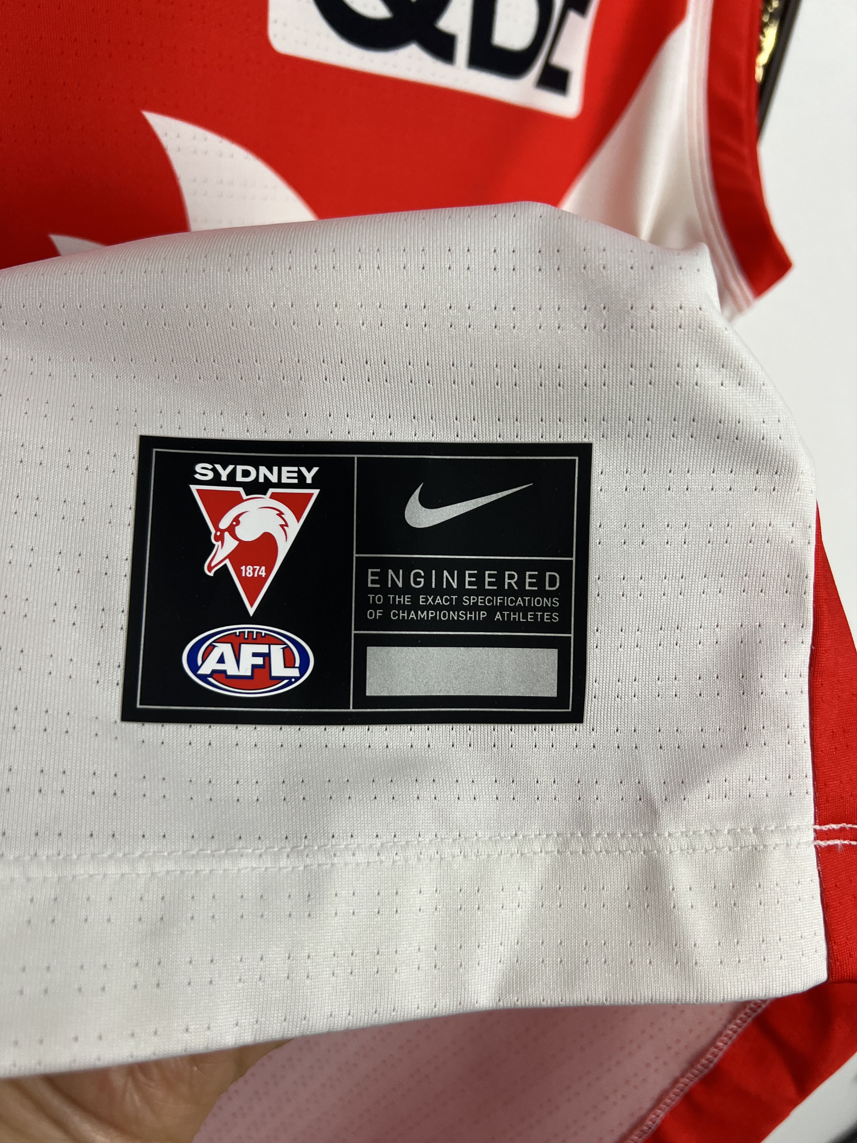 Nike Sydney Swans AFL Rugby Jersey Shirt Trikot Rare Hype Size US L / EU 52-54 / 3 - 4 Thumbnail