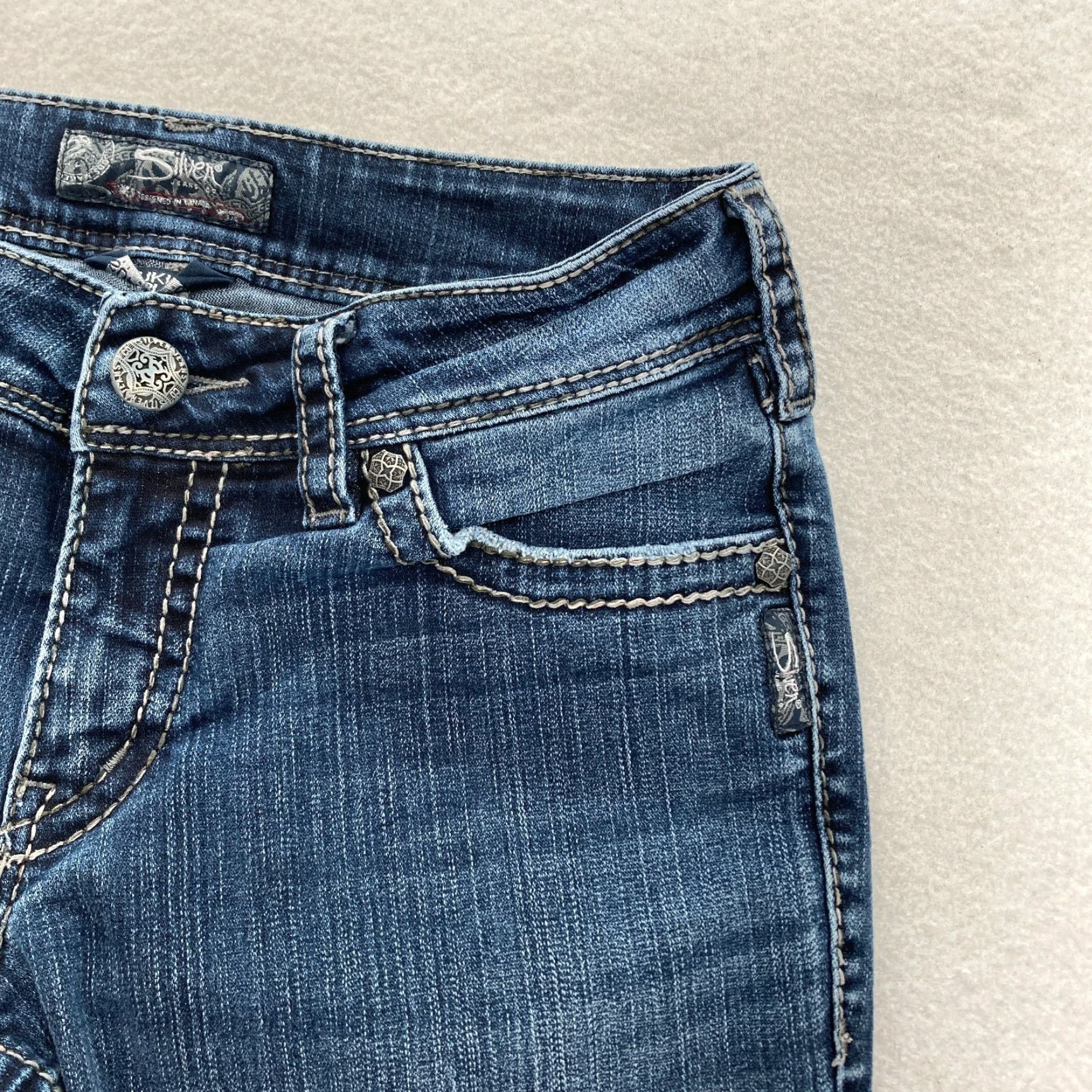 Silver Jeans Co. Silver Jeans Suki Surplus Women's 29x32 Bootcut Dark Wash Blue Denim Grunge Rock Size 29" - 4 Thumbnail