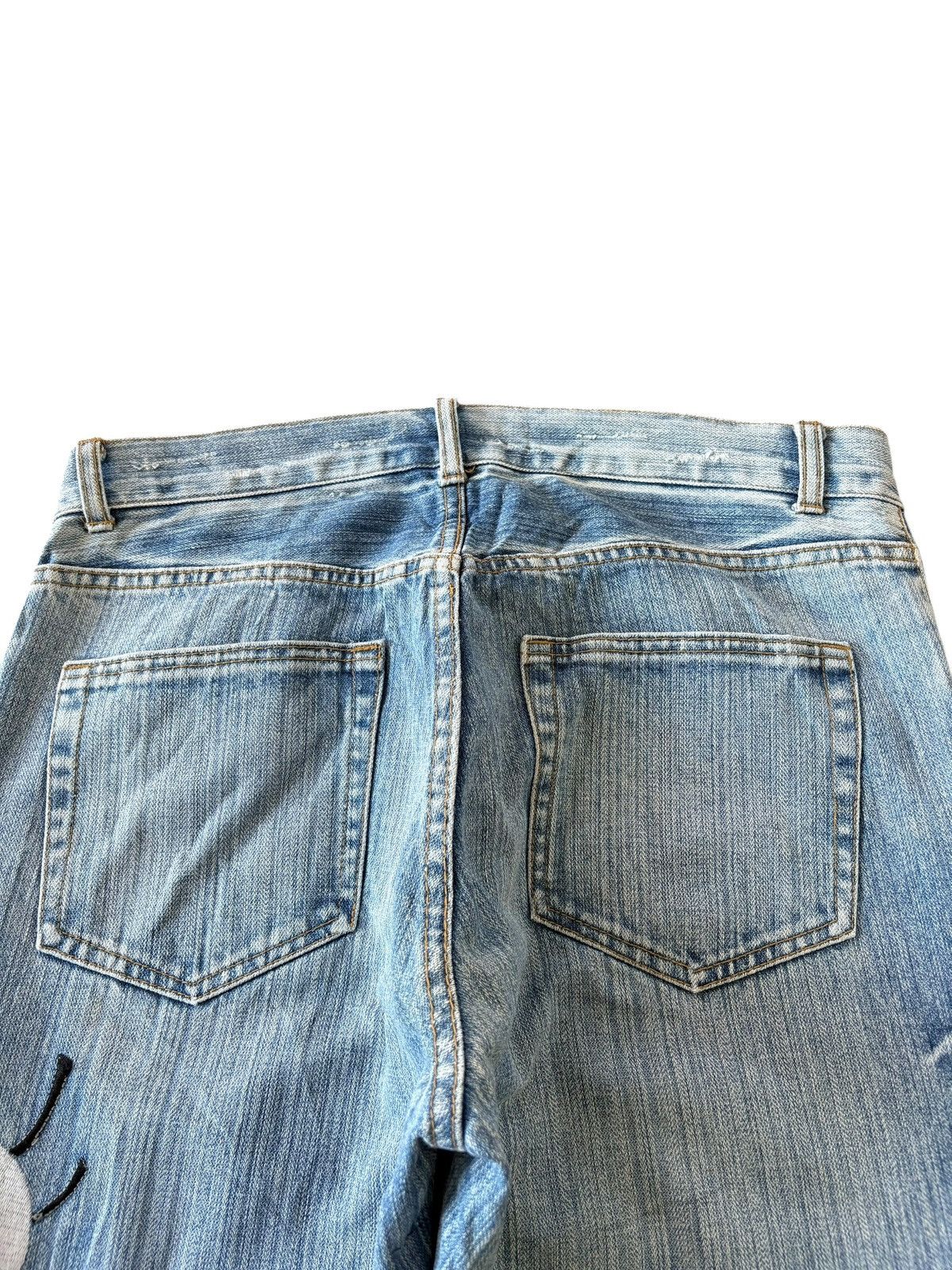 Japanese Brand Vintage Japanese Brand Embroidery Devil Distress Baggy Jeans Size US 34 / EU 50 - 4 Thumbnail