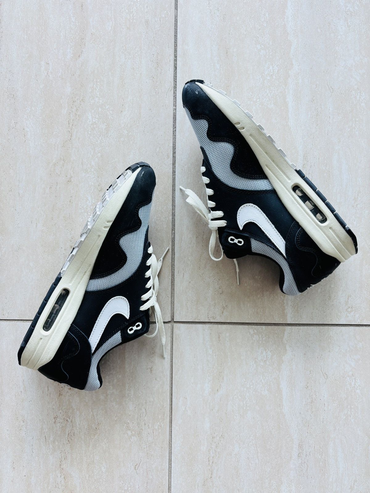 Nike × Patta Nike Patta am1 Size US 11 / EU 44 - 2 Thumbnail