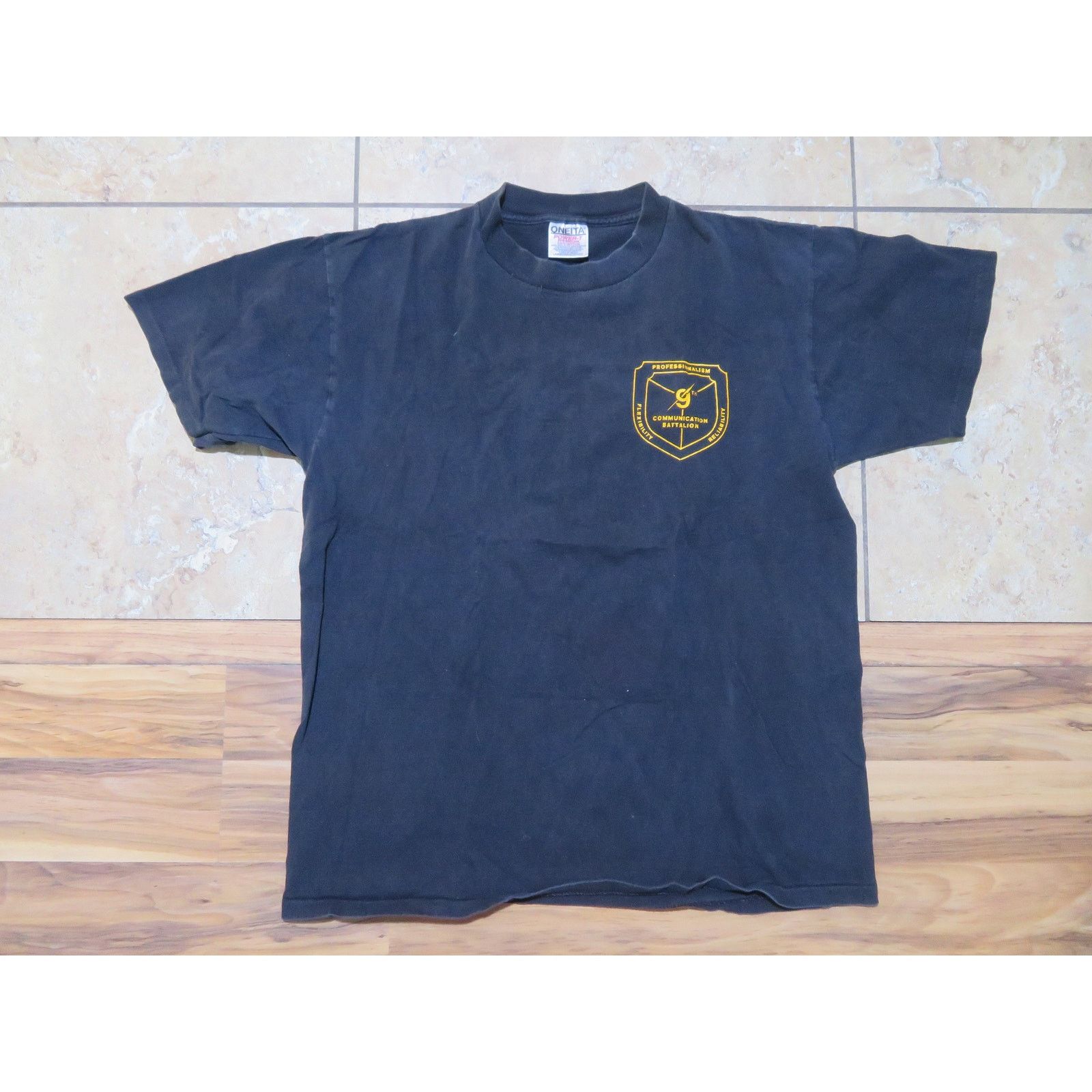 Other 90s Military 9th Communication Battalion T-Shirt Black Sz L Size US L / EU 52-54 / 3 - 2 Thumbnail