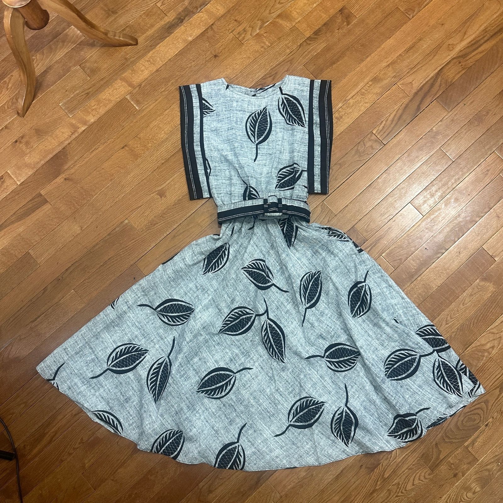 Vintage Vintage Choon Gray Leaf Print Dress Full Circle Boho Midi XS Size XS / US 0-2 / IT 36-38 - 6 Thumbnail