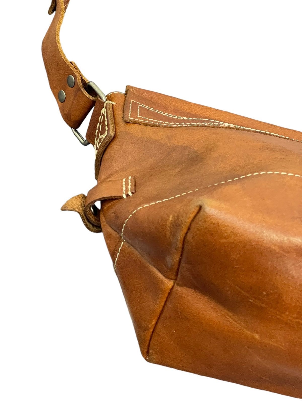Japanese Brand Full Leather Patina Beach Sound Cross Body Bag 4🟩 Size ONE SIZE - 14 Thumbnail