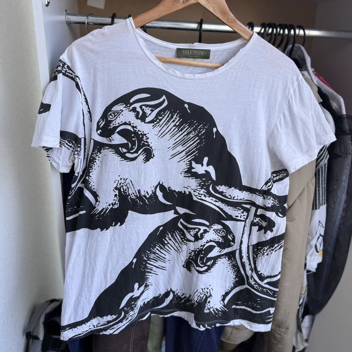 Valentino Valentino White Panther Garavani All Over Print Tee Shirt Size US S / EU 44-46 / 1 - 2 Thumbnail