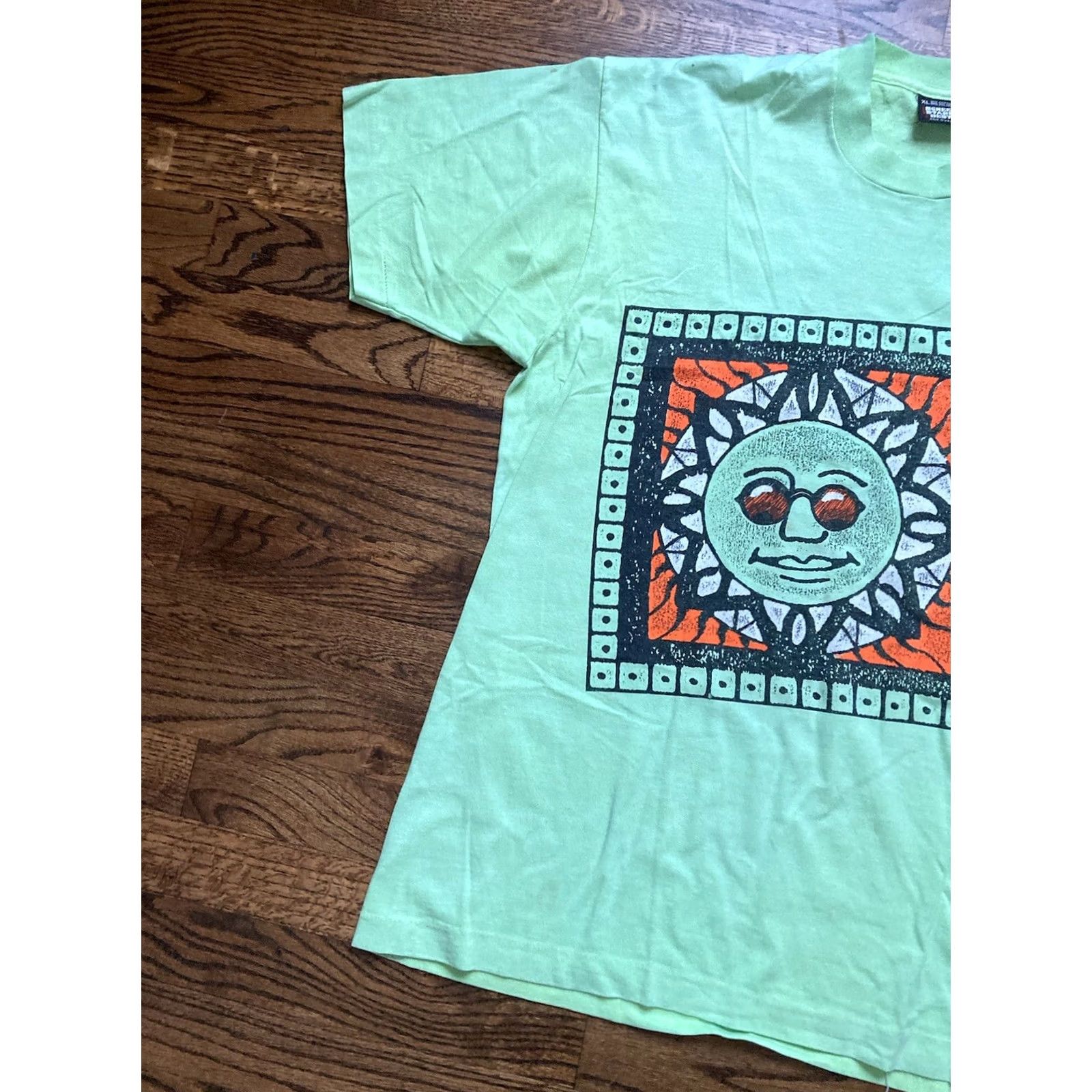 Vintage VINTAGE Screen Stars T-Shirt Art Graphic Print 80s 90s Sun Green USA Made Mens XL Green Short Sleeve Shirt Size US XL / EU 56 / 4 - 2 Thumbnail