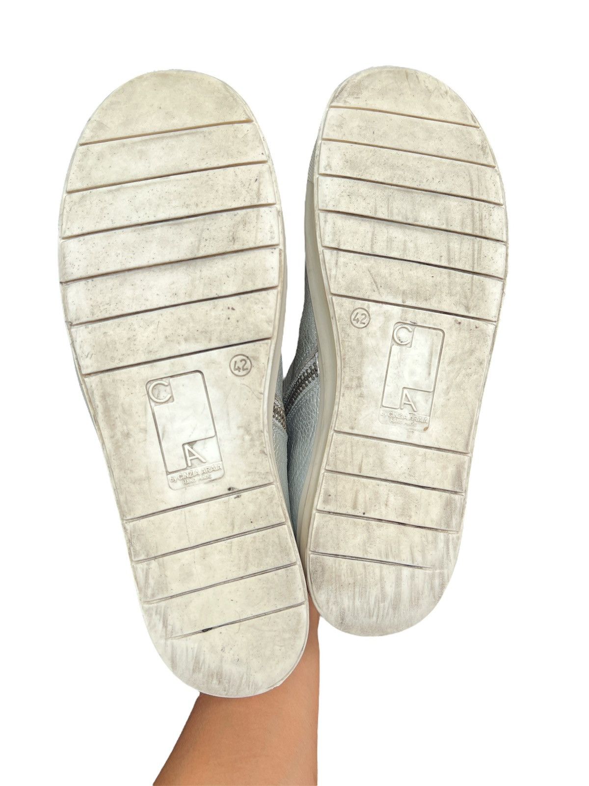 Cinzia Araia Cinzia Araia silver leather side zip hi top sneaker Size US 9.5 / EU 42-43 - 15 Thumbnail