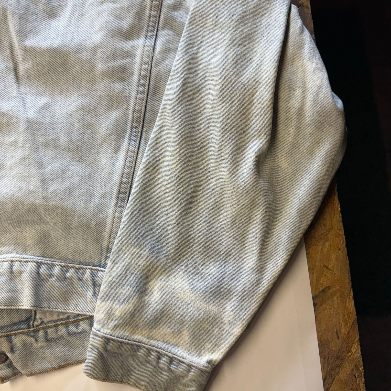 Levi's 90'S Levi's 70598-4834 Large Patch Denim Jacket Size Medium Size US M / EU 48-50 / 2 - 14 Thumbnail