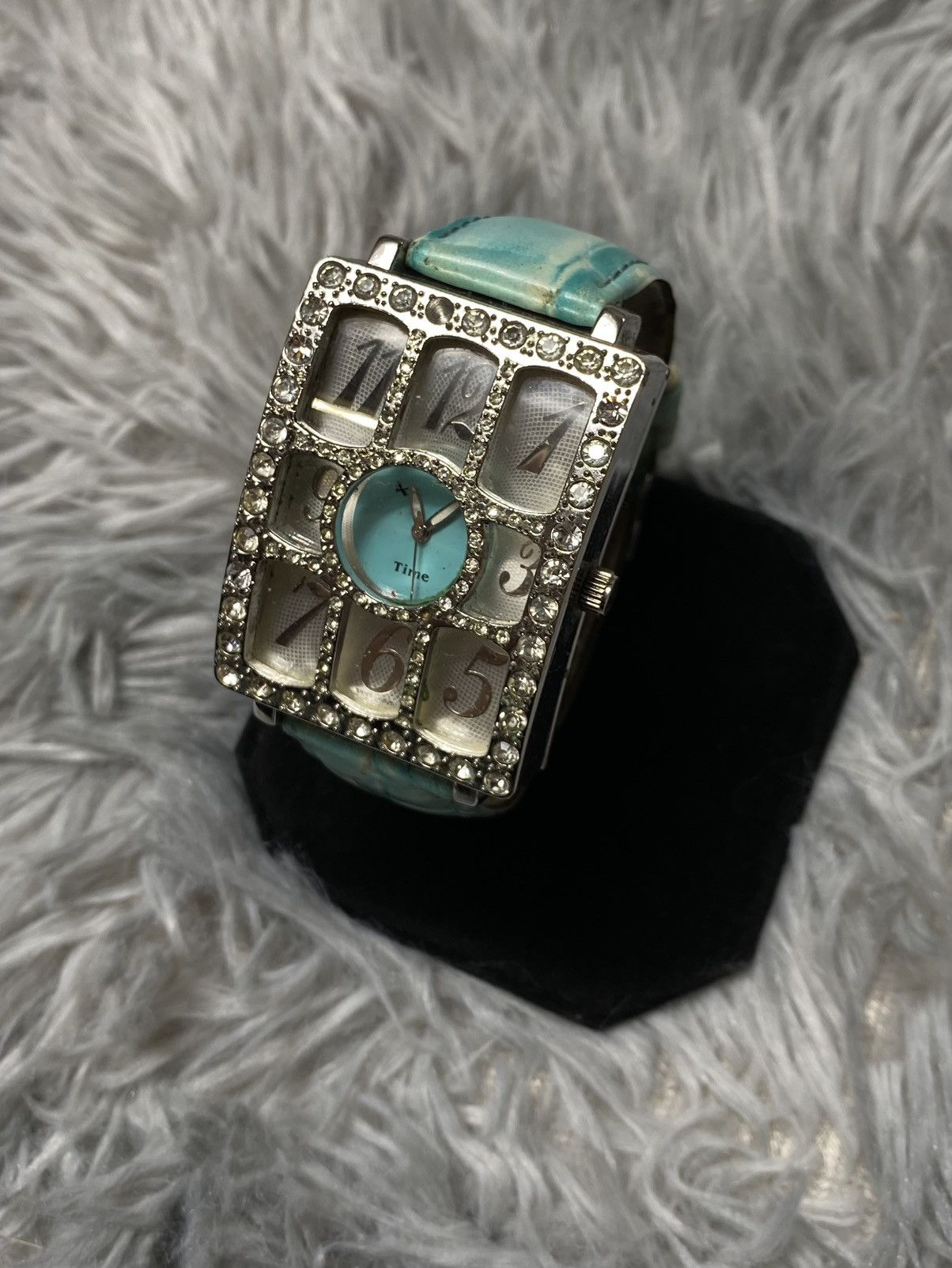 Jewelry Turquoise Gem-Studded Watch - Unique Bold Design Size ONE SIZE - 3 Thumbnail