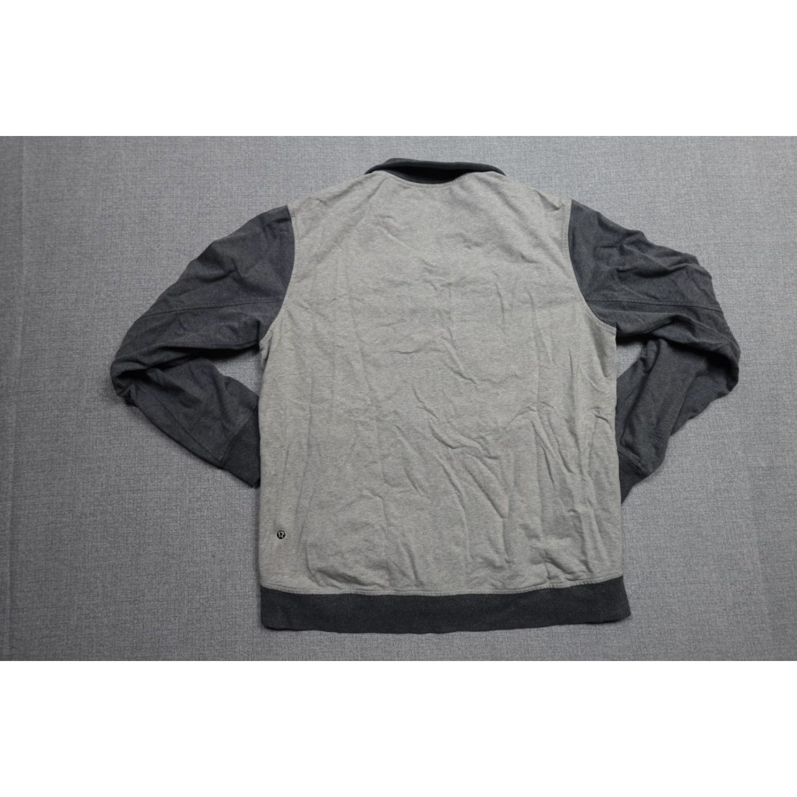 Lululemon Lululemon Sweatshirt Mens Large Gray Full Zip Performance Stretch Yoga Comfort Shirt Size US L / EU 52-54 / 3 - 4 Thumbnail