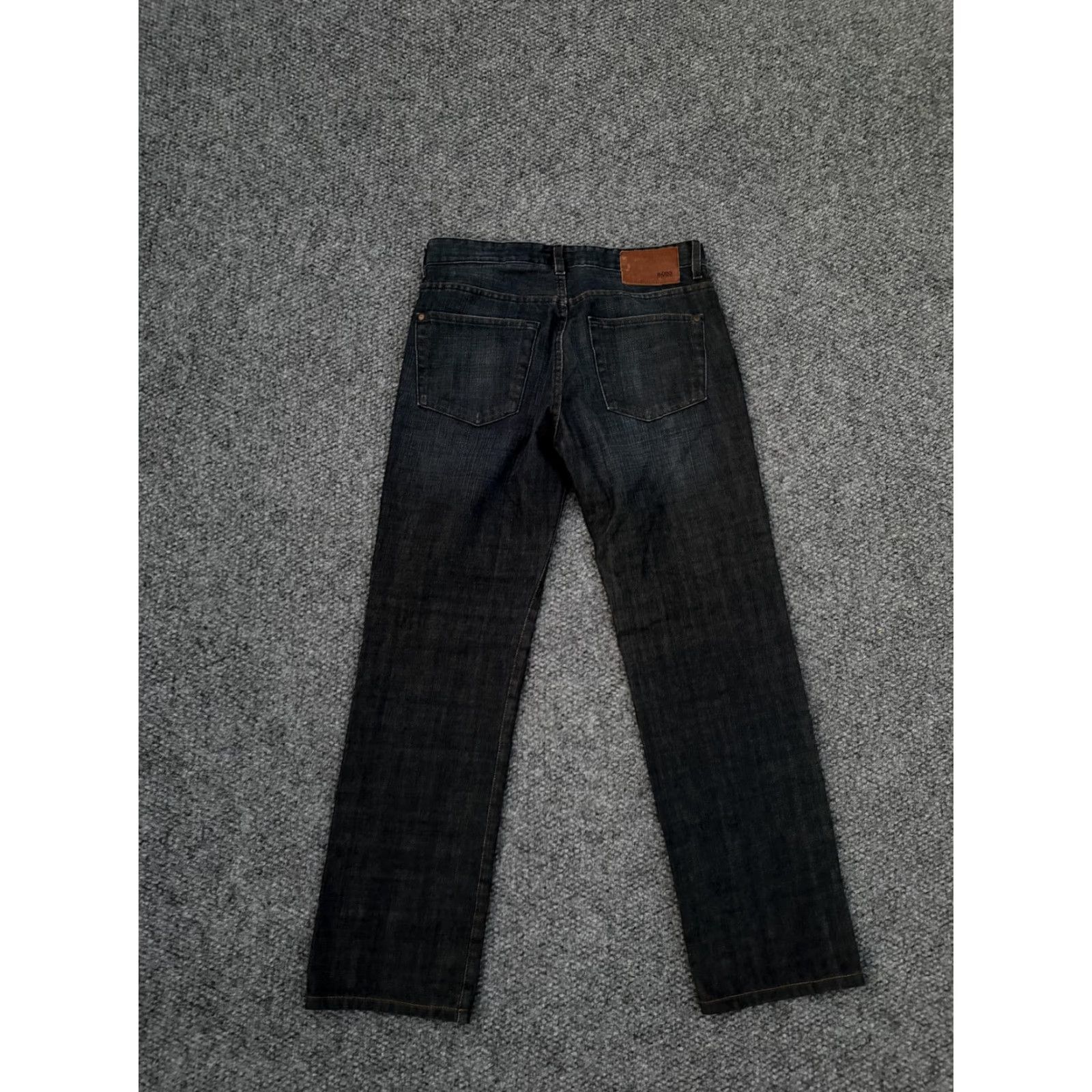 Hugo Boss HUGO BOSS Jeans Mens 30x32 Blue Regular Fit Straight Leg Denim Dark Wash Size US 30 / EU 46 - 5 Thumbnail