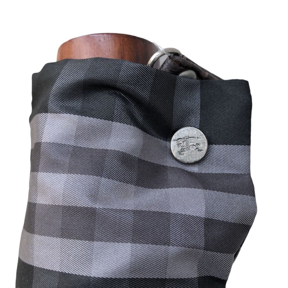 Burberry Burberry Checked Novacheck Waterproof Folding Umbrella Size ONE SIZE - 12 Thumbnail