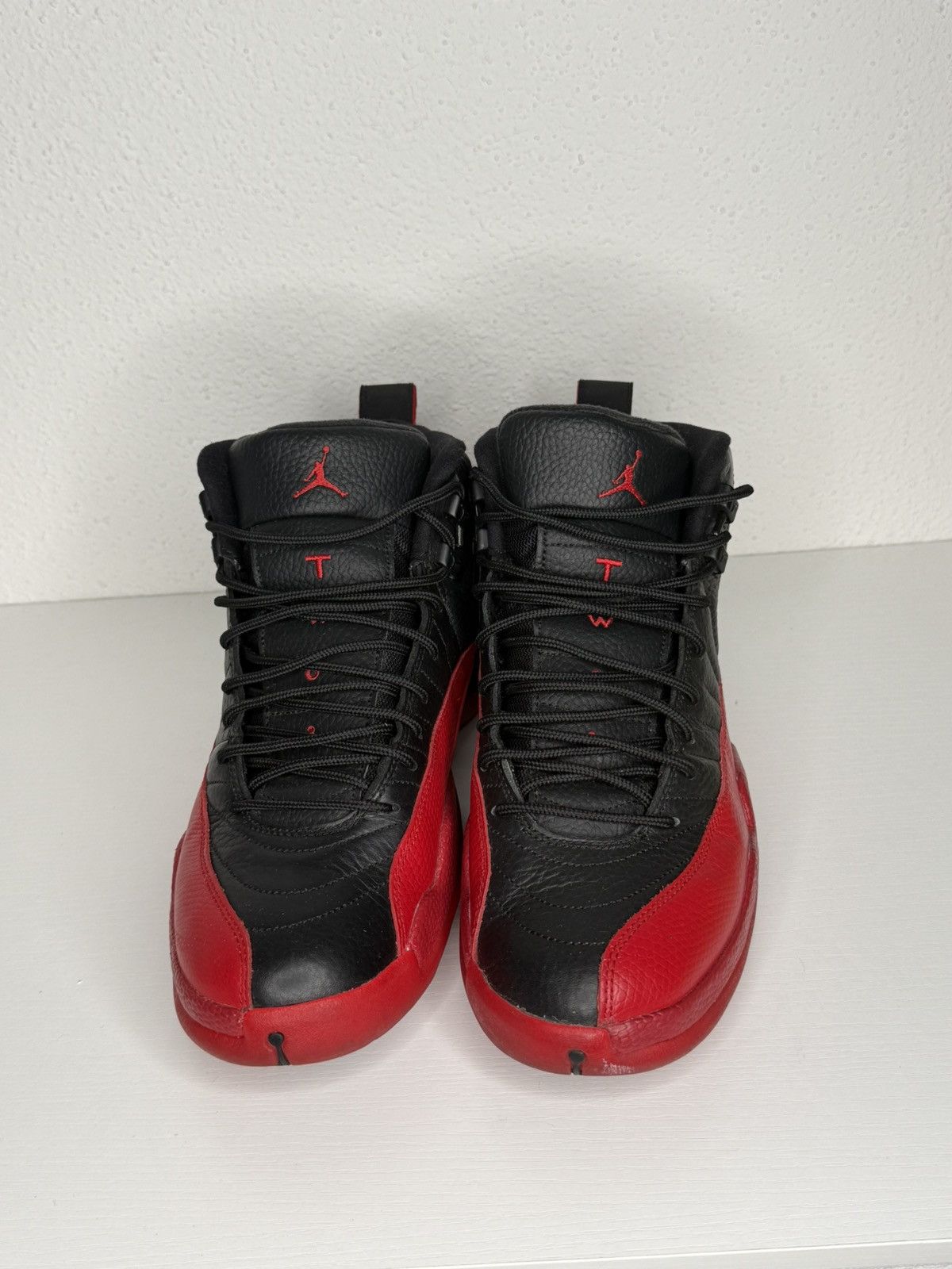 Nike Jordan 12 Retro Flu Game 2016 Size US 9 / EU 42 - 2 Thumbnail
