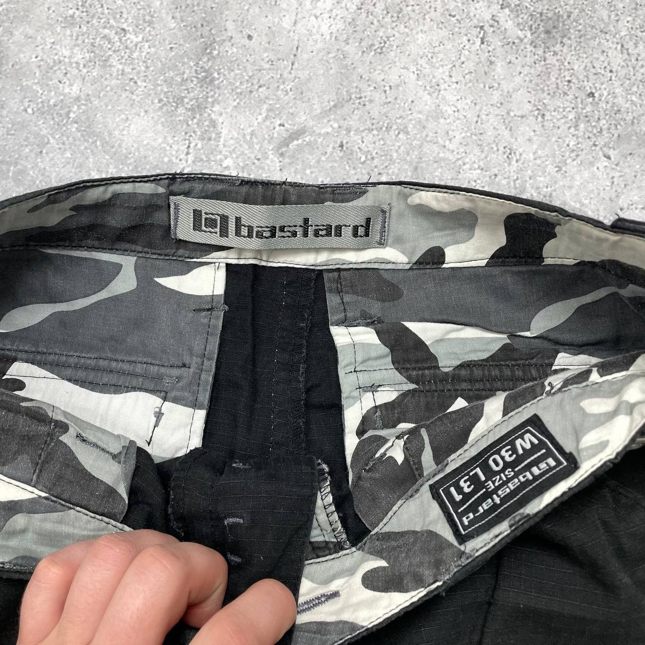 Japanese Brand Bastard Cotton Ripstop Cargo Pants Faded Black Size W30 L31 Size US 30 / EU 46 - 15 Thumbnail