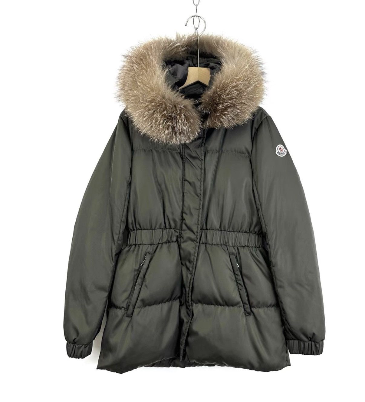Moncler Moncler Army Green Waist Hooded Sleeve Logo Down Jacket K12 Size XS / US 0-2 / IT 36-38 - 1 Thumbnail