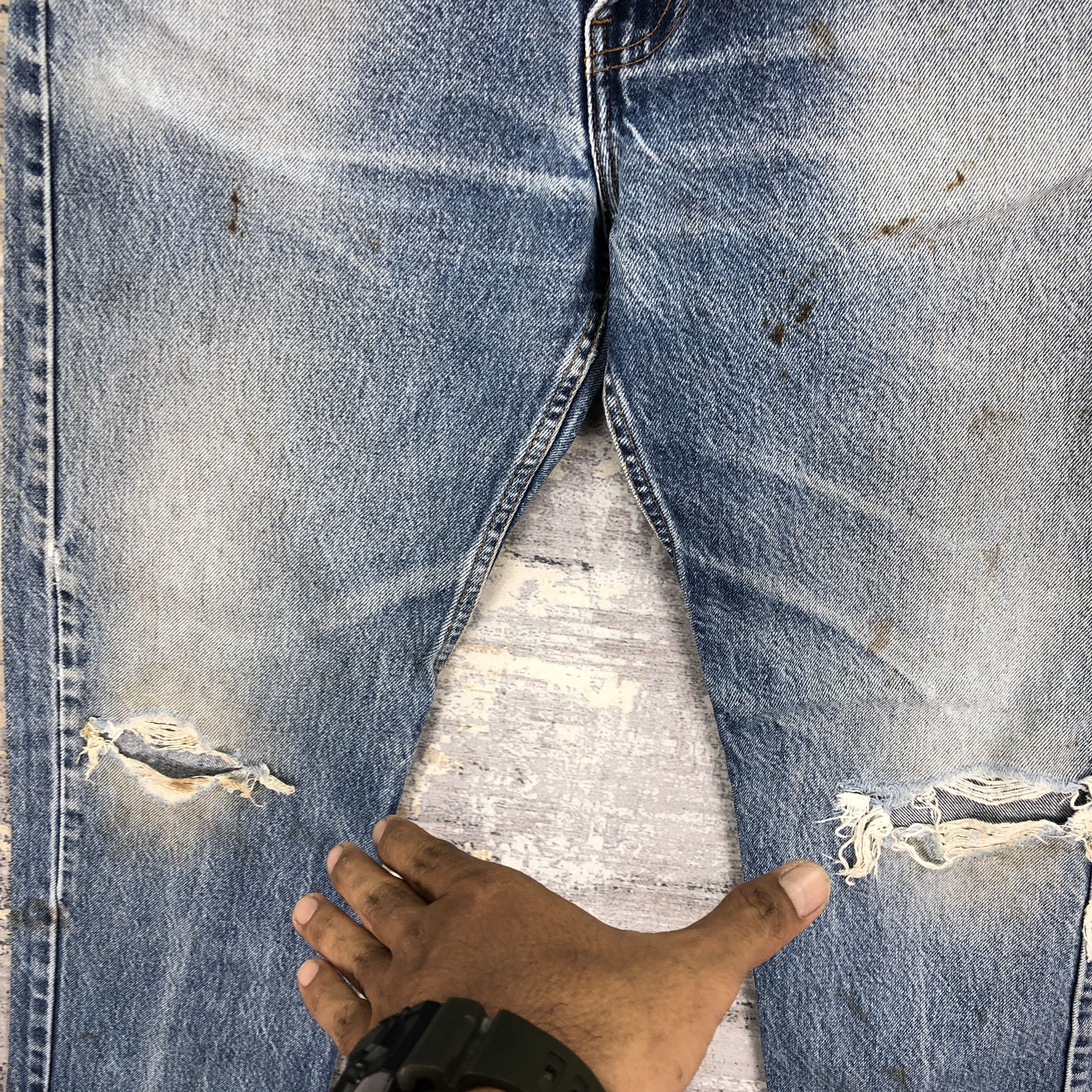 Levi's Vintage Distressed Levis 505 Jeans Levi's Stonewash Denim Size US 32 / EU 48 - 9 Thumbnail