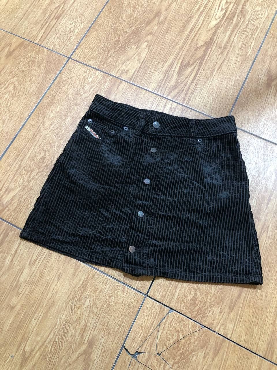 Diesel VTG Diesel Women's Corduroy mini skirt Y2K Size 27" / US 4 / IT 40 - 16 Thumbnail