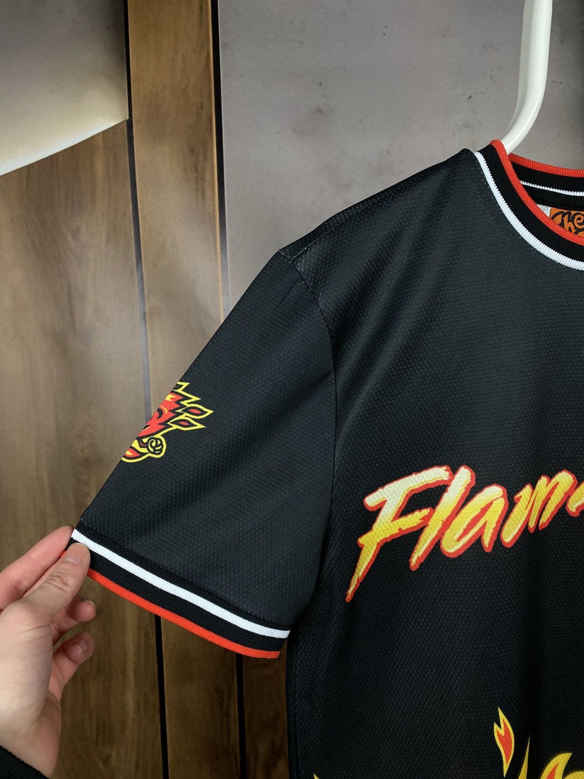Vintage 🍜Vintage T-Shirt Cheetos Flamin Hot Fire Overprint Logo Tee🍜 Size US XS / EU 42 / 0 - 5 Thumbnail