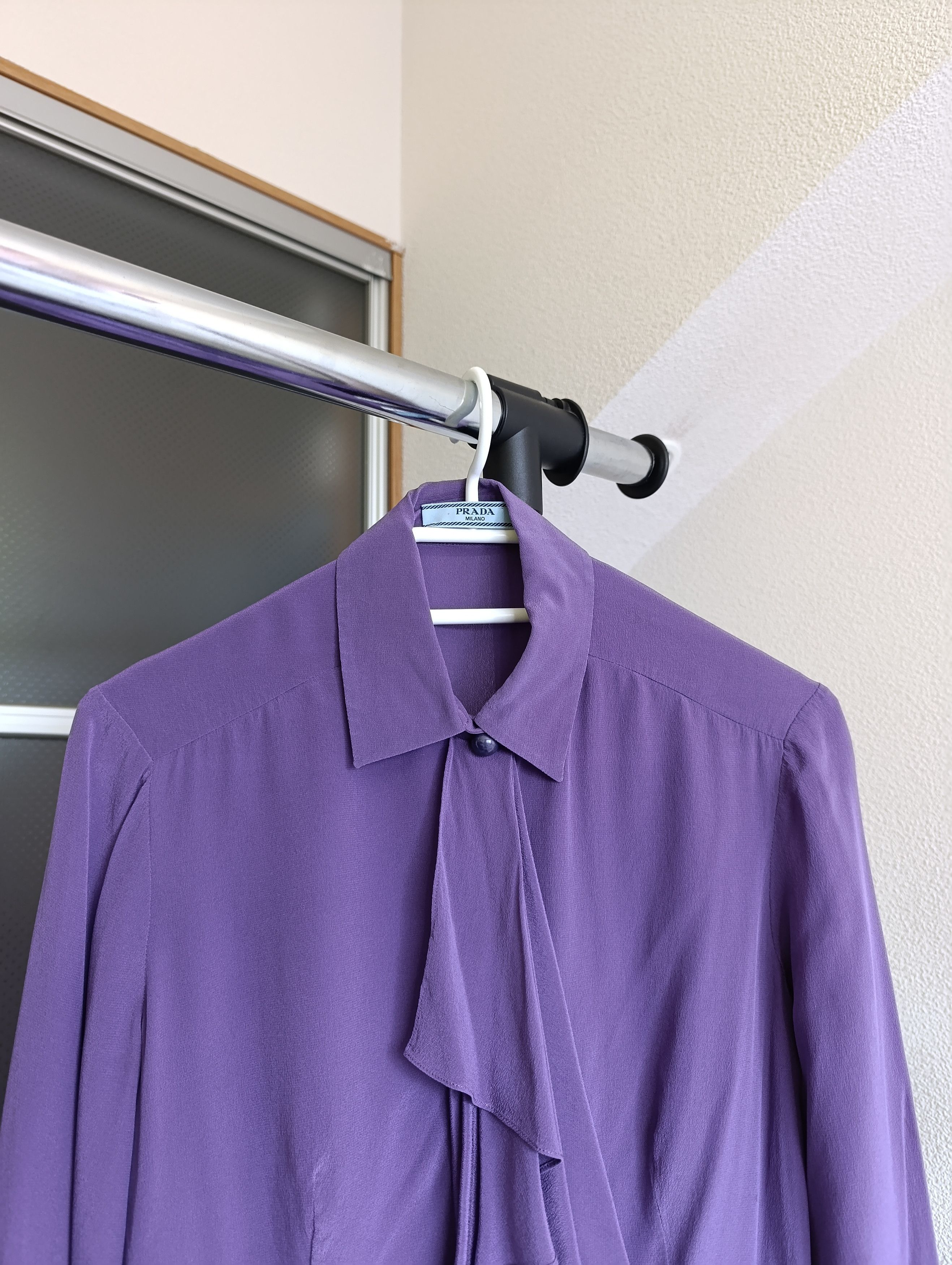 Prada Prada Milano womens silk blouse shirt Size XS / US 0-2 / IT 36-38 - 2 Thumbnail