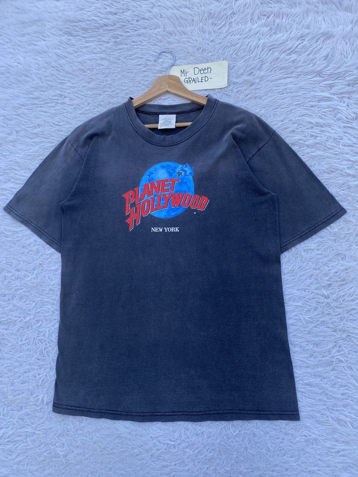 Planet Hollywood Rare Vintage 1991 Planet Hollywood New York Tshirt Size US M / EU 48-50 / 2 - 4 Thumbnail