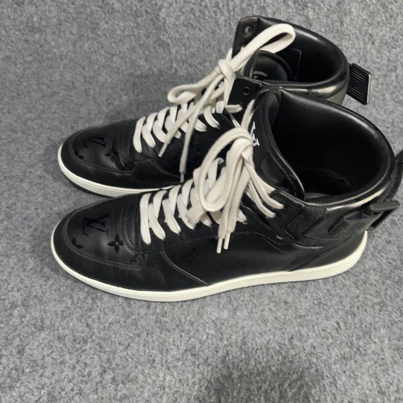 Louis Vuitton Louis Vuitton Rivoli High-Top Sneakers for Men 0079 Size US 9 / EU 42 - 1 Thumbnail