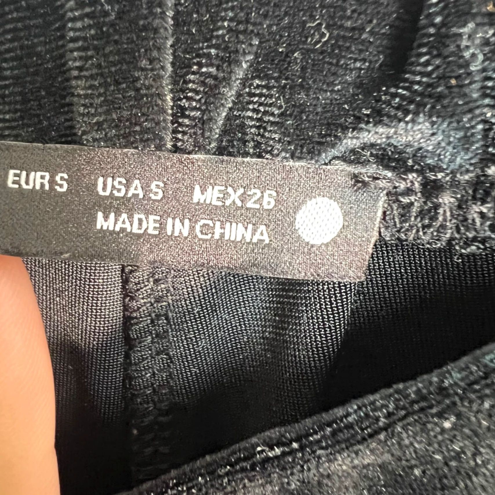 Zara Zara Womens Size Small Black Flared Stretch Pants Velvet Soft Touch Size 28" / US 6 / IT 42 - 4 Thumbnail