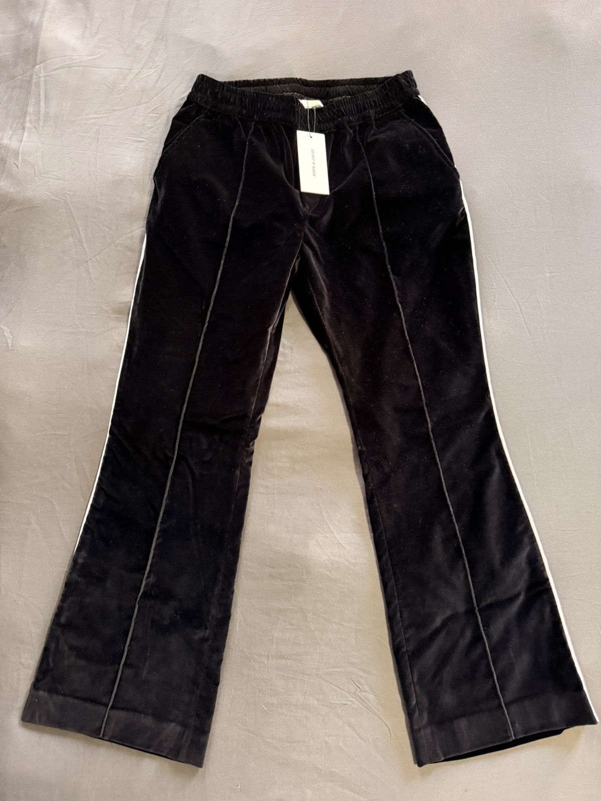 Ernest W. Baker Ernest W. Baker Velvet Flare Pants sz 50 Size US 32 / EU 48 - 4 Thumbnail