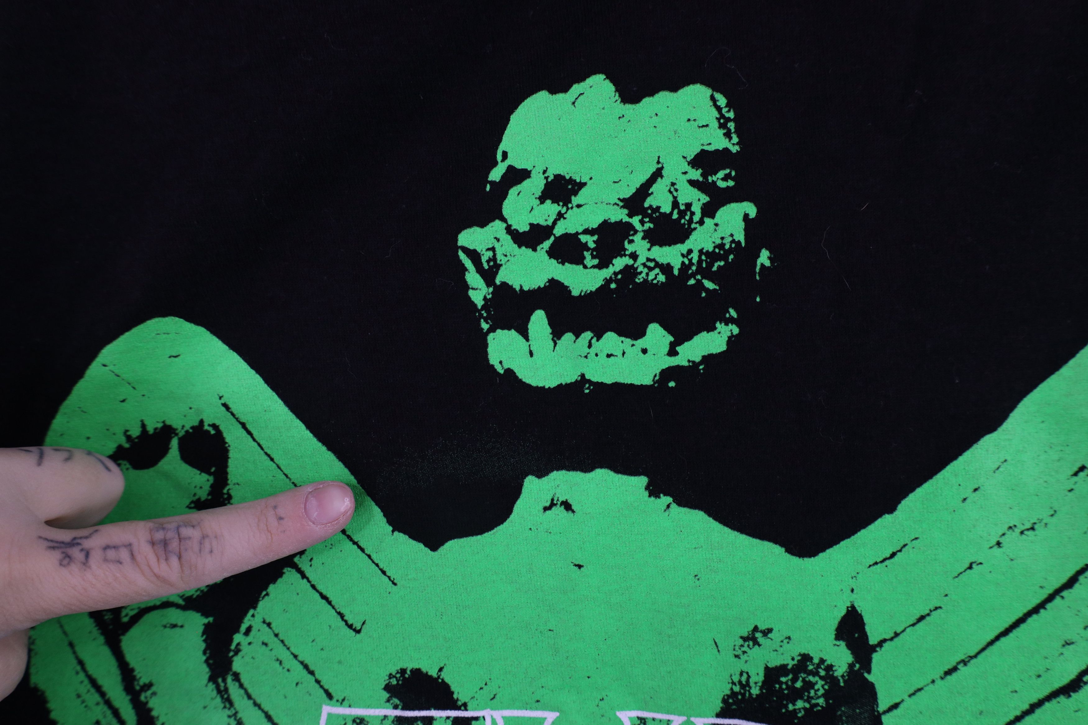 Vintage Retro Spell Out The Exorcist Movie Halloween T-Shirt Black Size US M / EU 48-50 / 2 - 7 Thumbnail