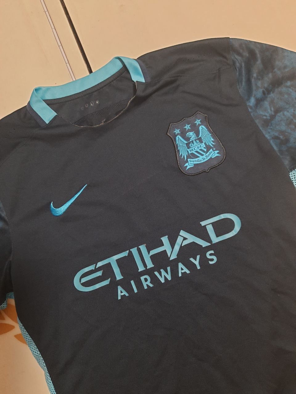 Nike Nike Manchester City Away Jersey 2015-2016 Size US L / EU 52-54 / 3 - 4 Thumbnail
