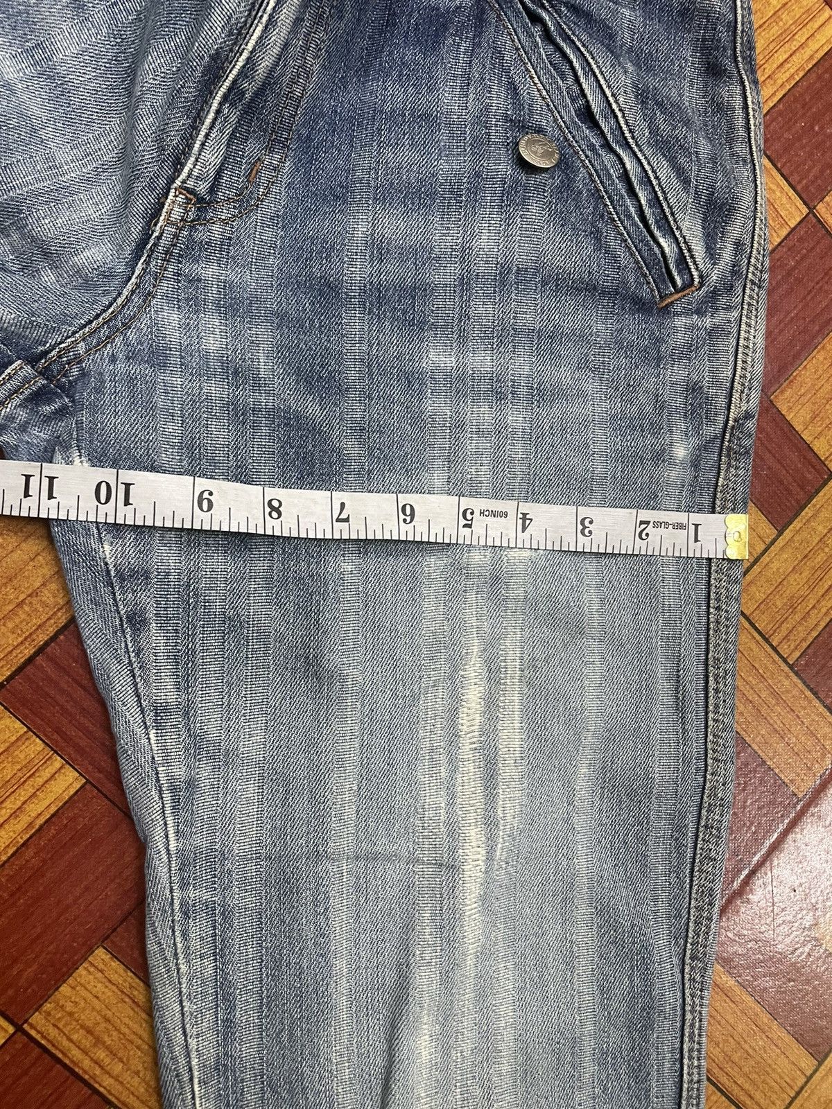 Burberry Burberry Distressed Jeans Size US 31 - 18 Thumbnail