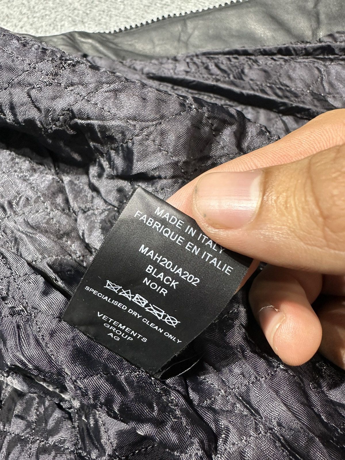 Vetements RARE Vetements - Demna - Incognito oversized leather Jacket Size US S / EU 44-46 / 1 - 13 Thumbnail