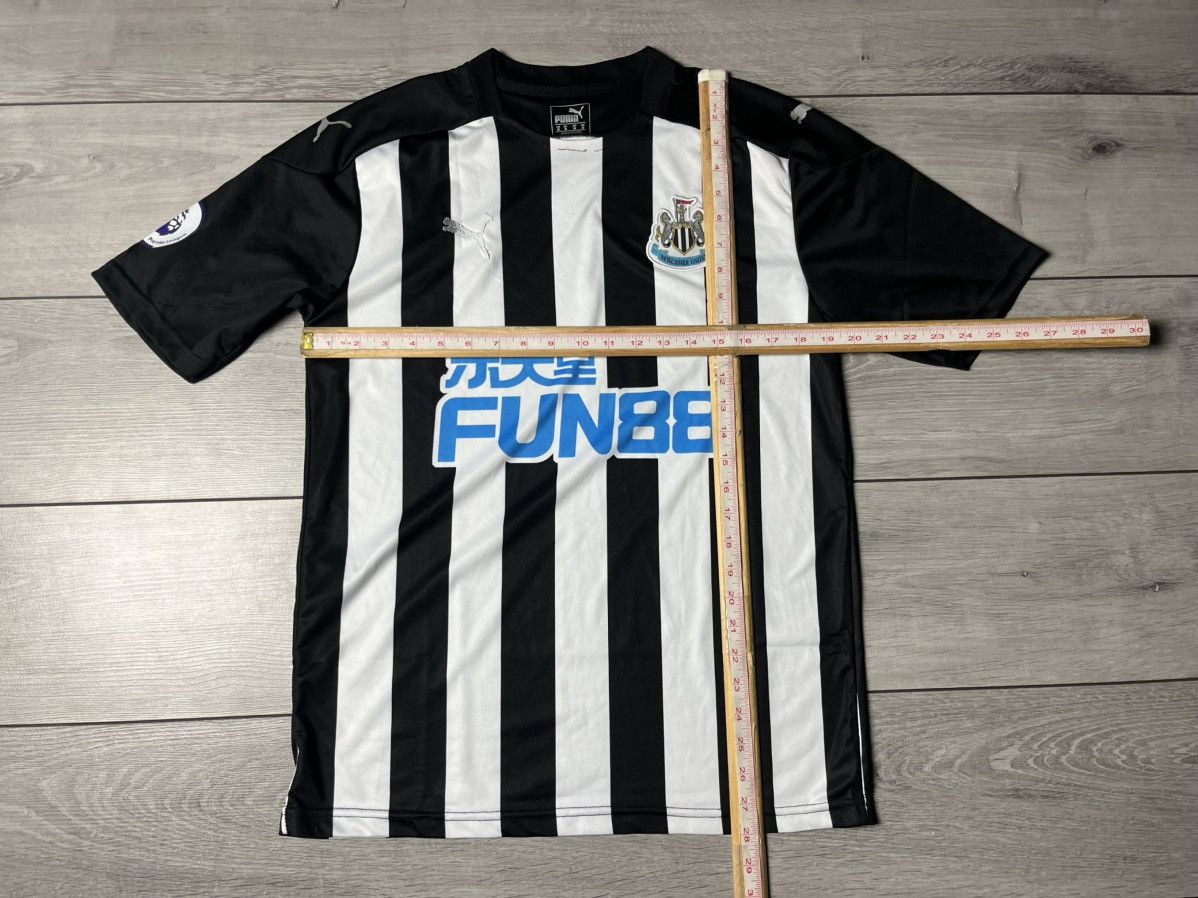Puma Puma Newcastle United 2020/21 Home Soccer Jersey Size US M / EU 48-50 / 2 - 5 Thumbnail