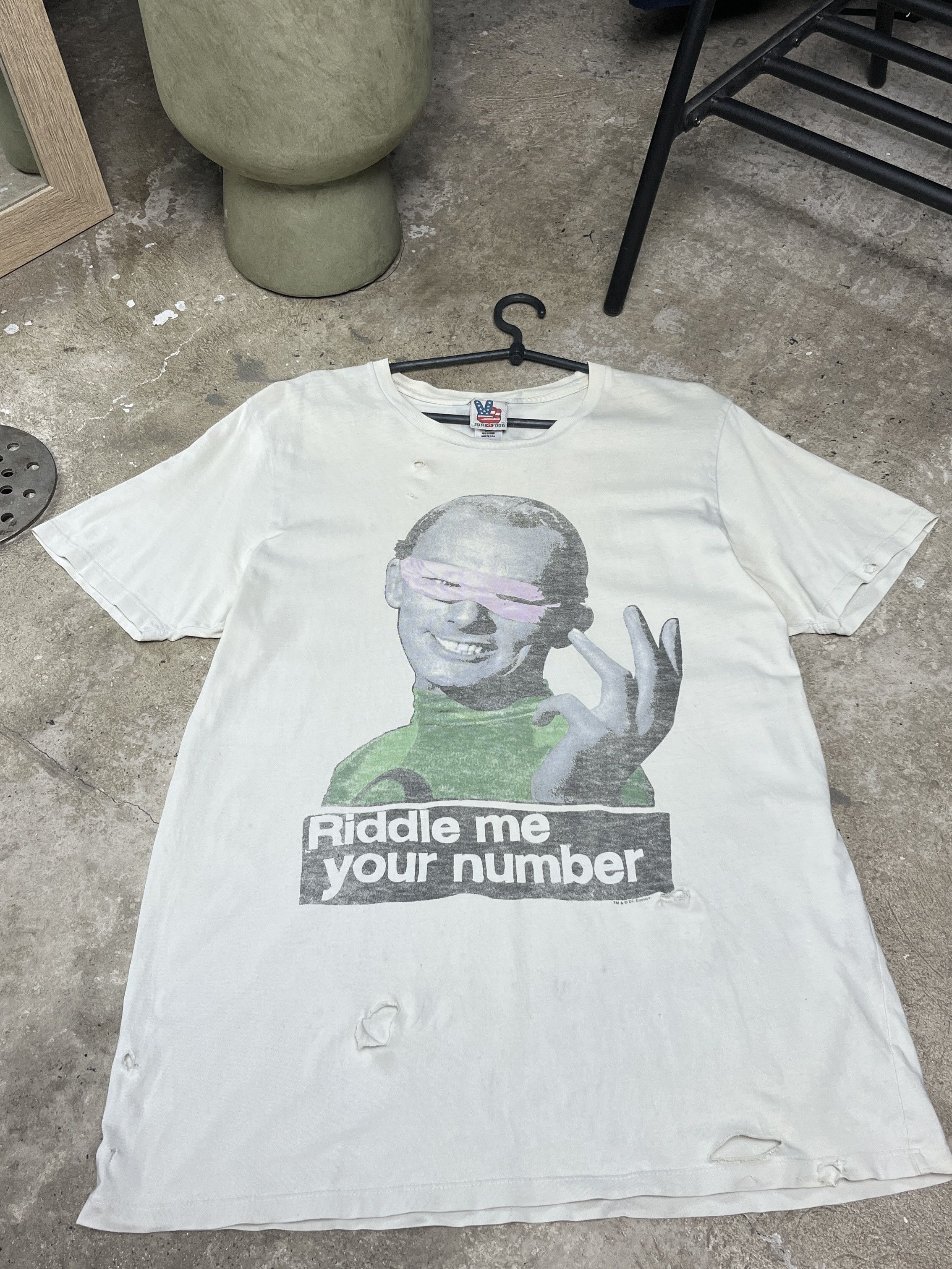 DC Comics 1990s DC BATMAN FOREVER RIDDLER RIDDLE ME NUMBER TEE - № 988 Size US M / EU 48-50 / 2 - 2 Thumbnail