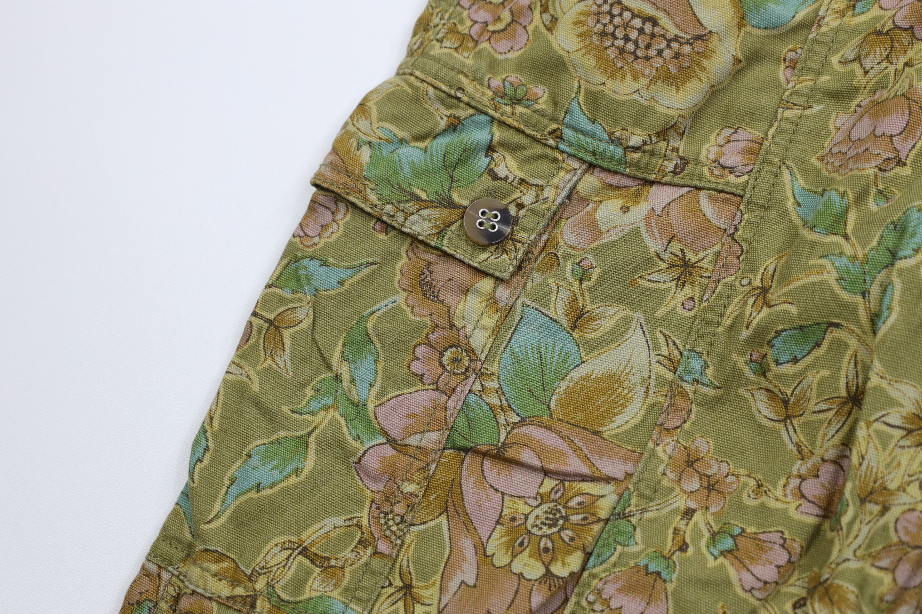 Anthropologie Anthropologie Pilcro Letterpress Flower Capris Cargo Pants Size 27" / US 4 / IT 40 - 6 Thumbnail