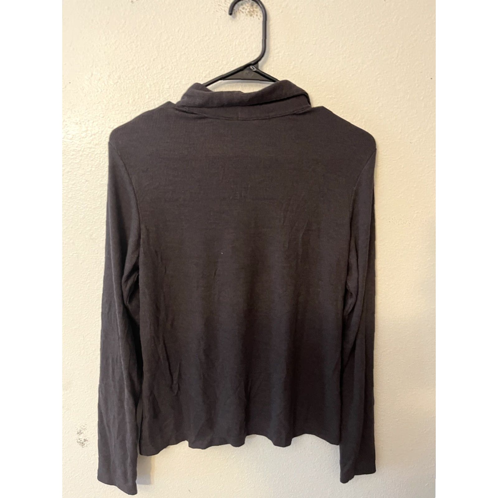 Old Navy Old Navy Polo Shirt Juniors Large Black Long Sleeve Cotton Polyester Blend Polo Women L Black Casual Shirt Polo Included? Size L / US 10 / IT 46 - 2 Thumbnail