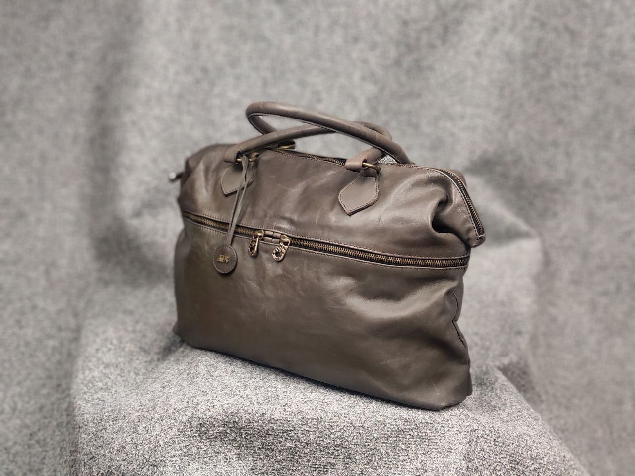 Miss Sixty Miss Sixty Vintage Y2K Dark Leather Oversized Zip Handbag Size ONE SIZE - 6 Thumbnail