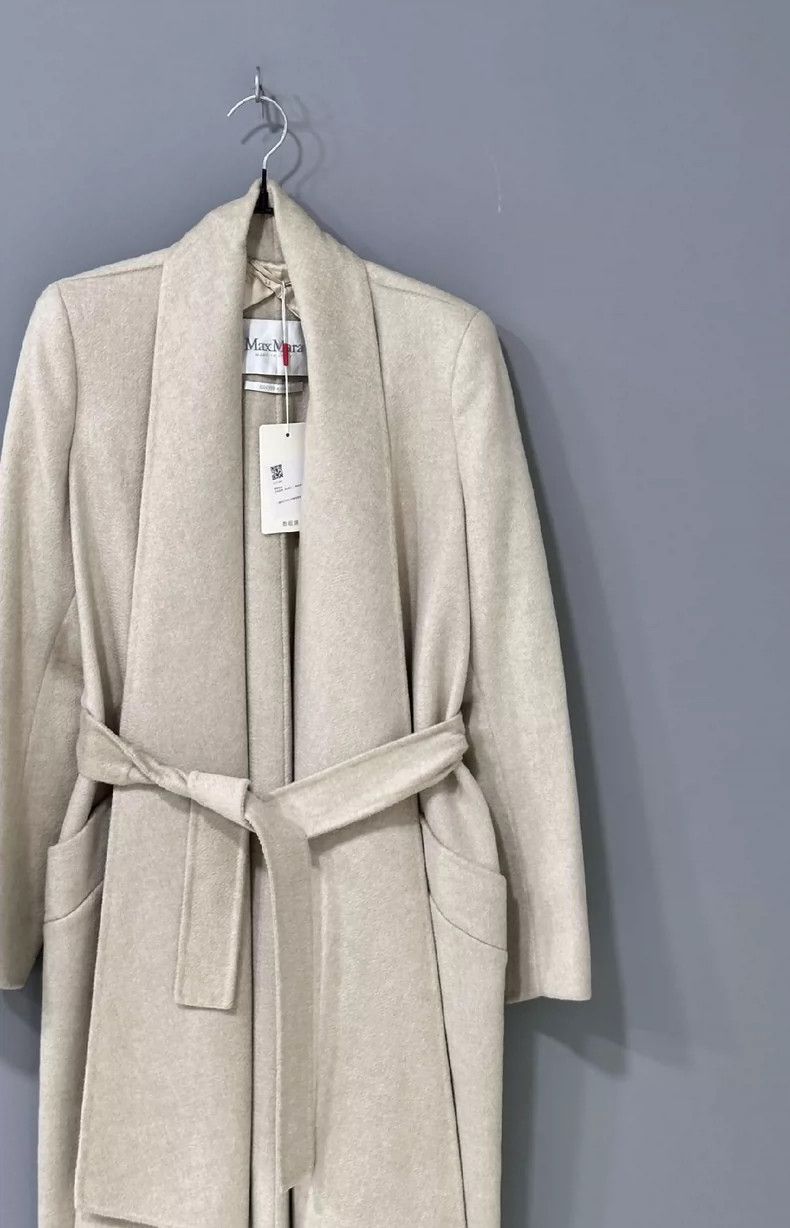 Max Mara Max Mara Wool coat Size L / US 10 / IT 46 - 2 Thumbnail