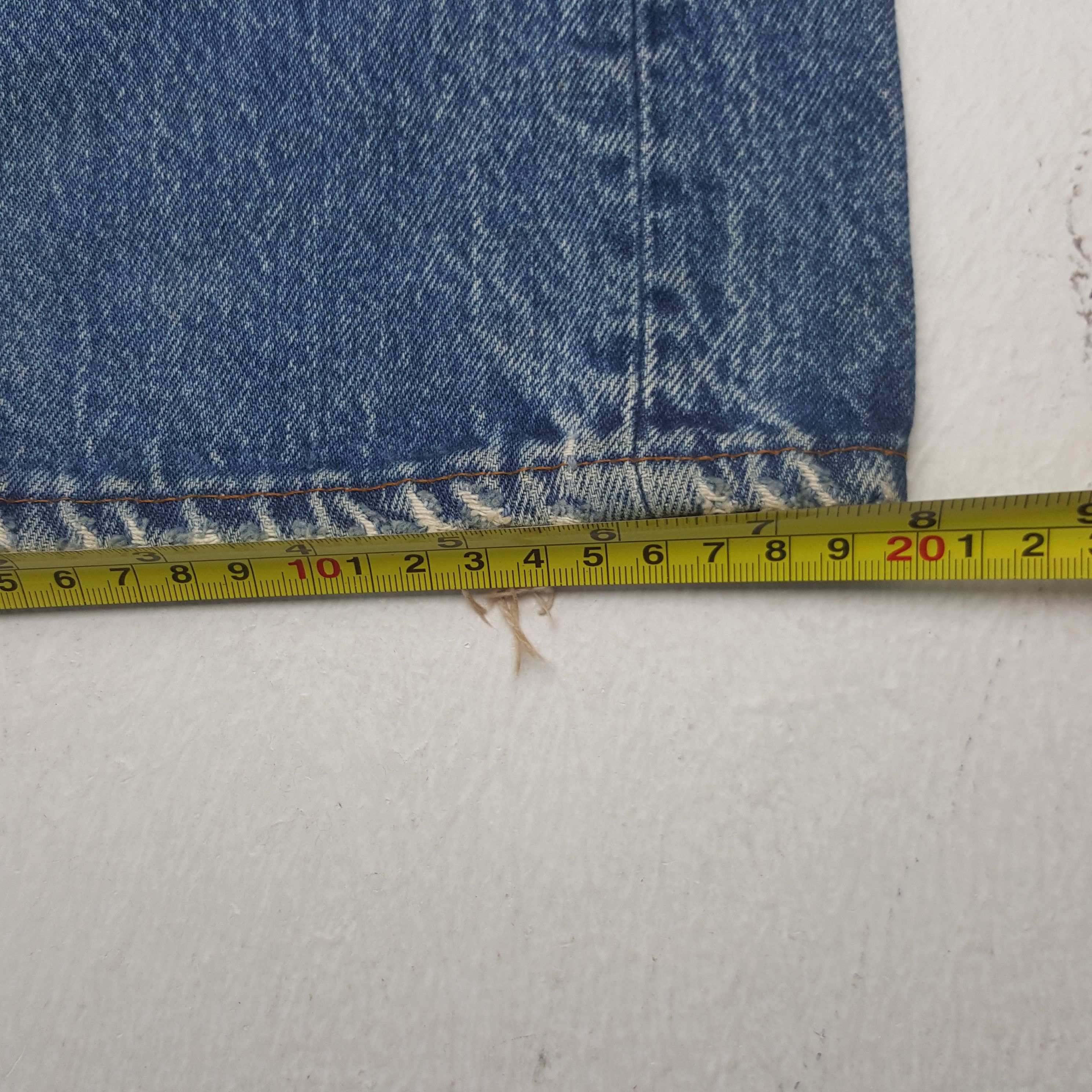 Levi's Vintage Clothing Vintage Levis 501 Distressed Style Denim Jeans Size US 33 - 10 Thumbnail