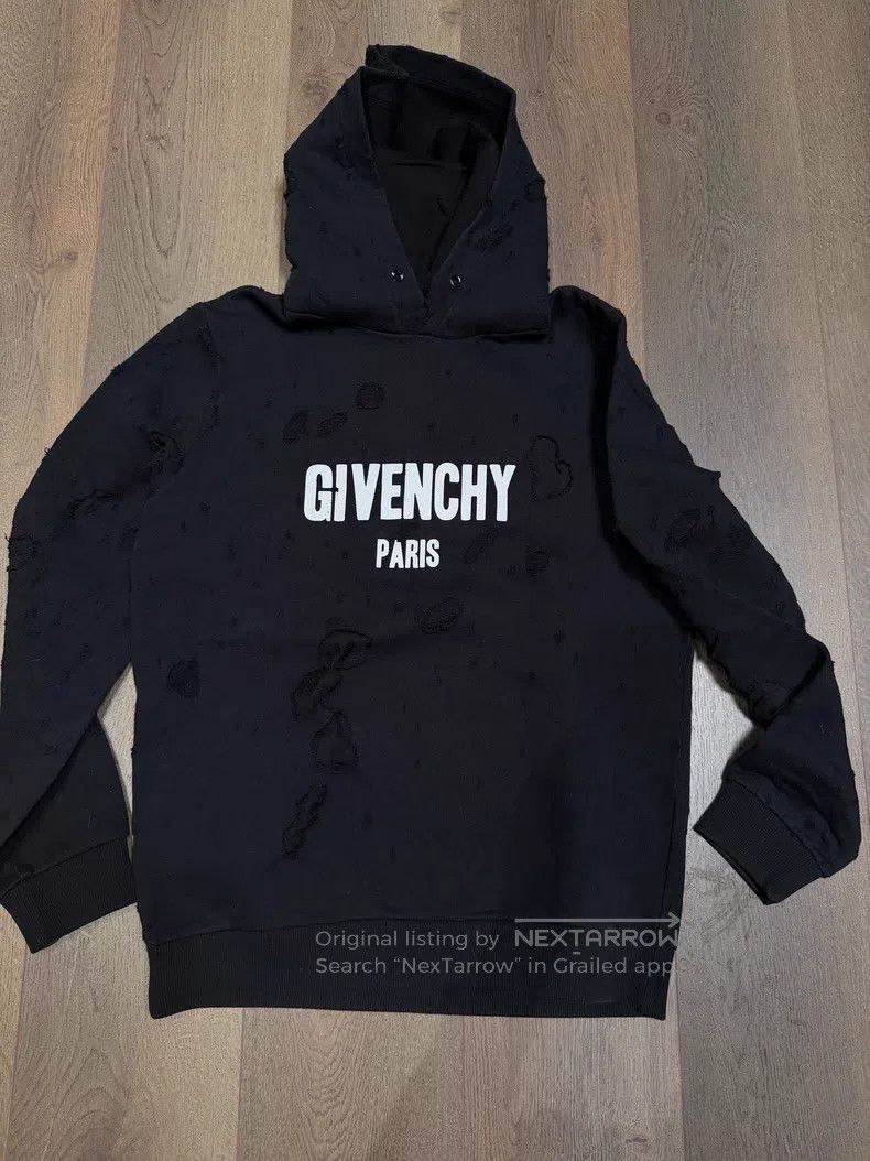 Givenchy Givenchy Classic Deer Black Short Sleeve T-Shirt Size US S / EU 44-46 / 1 - 1 Thumbnail