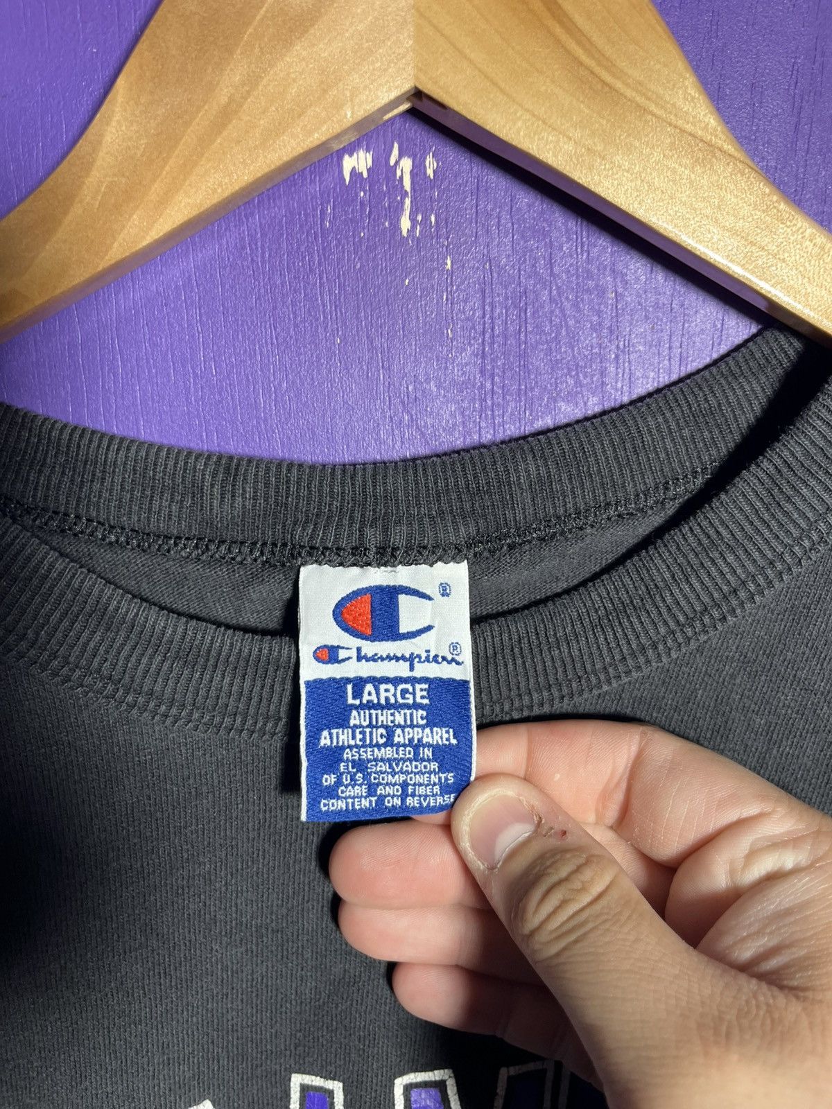 Champion Vintage 90s Champion Sacramento kings logo t-shirt Size US L / EU 52-54 / 3 - 4 Thumbnail